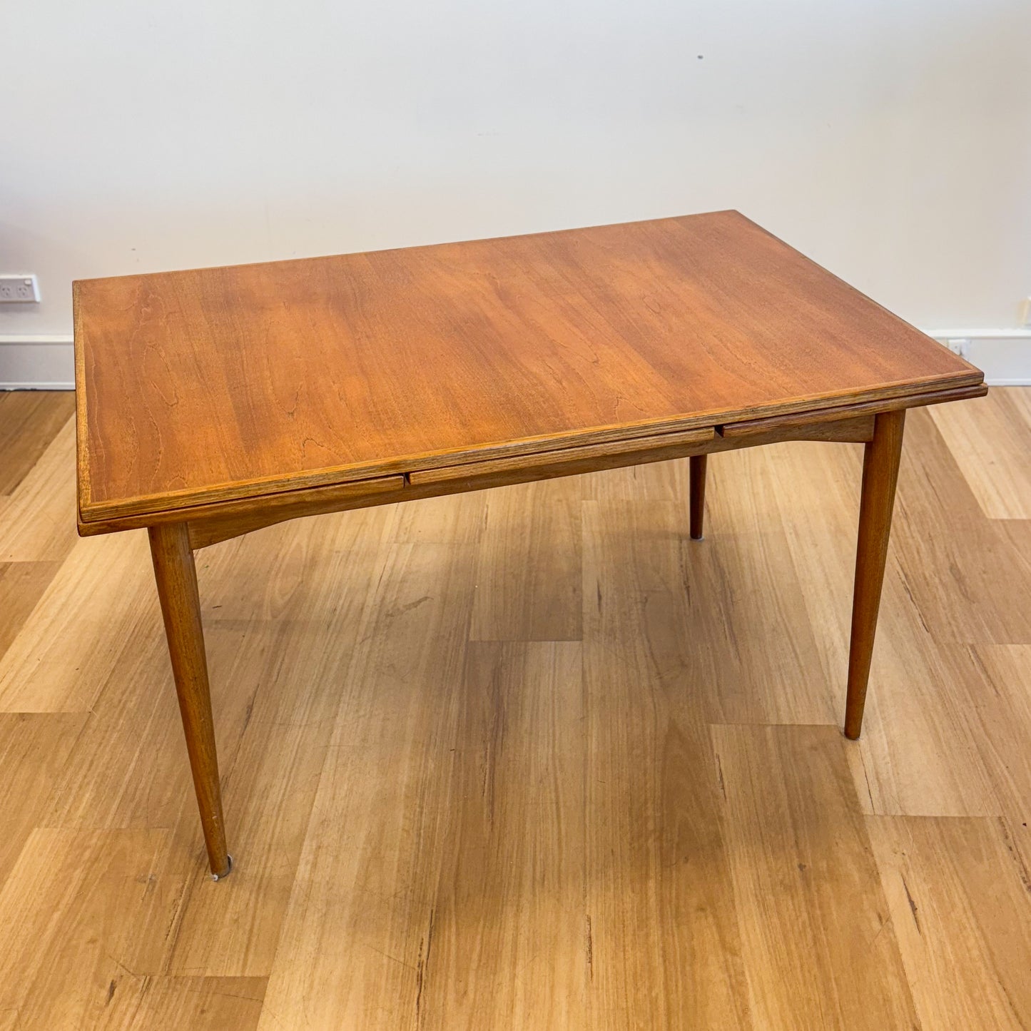 Mid century Extension two leaf dining table