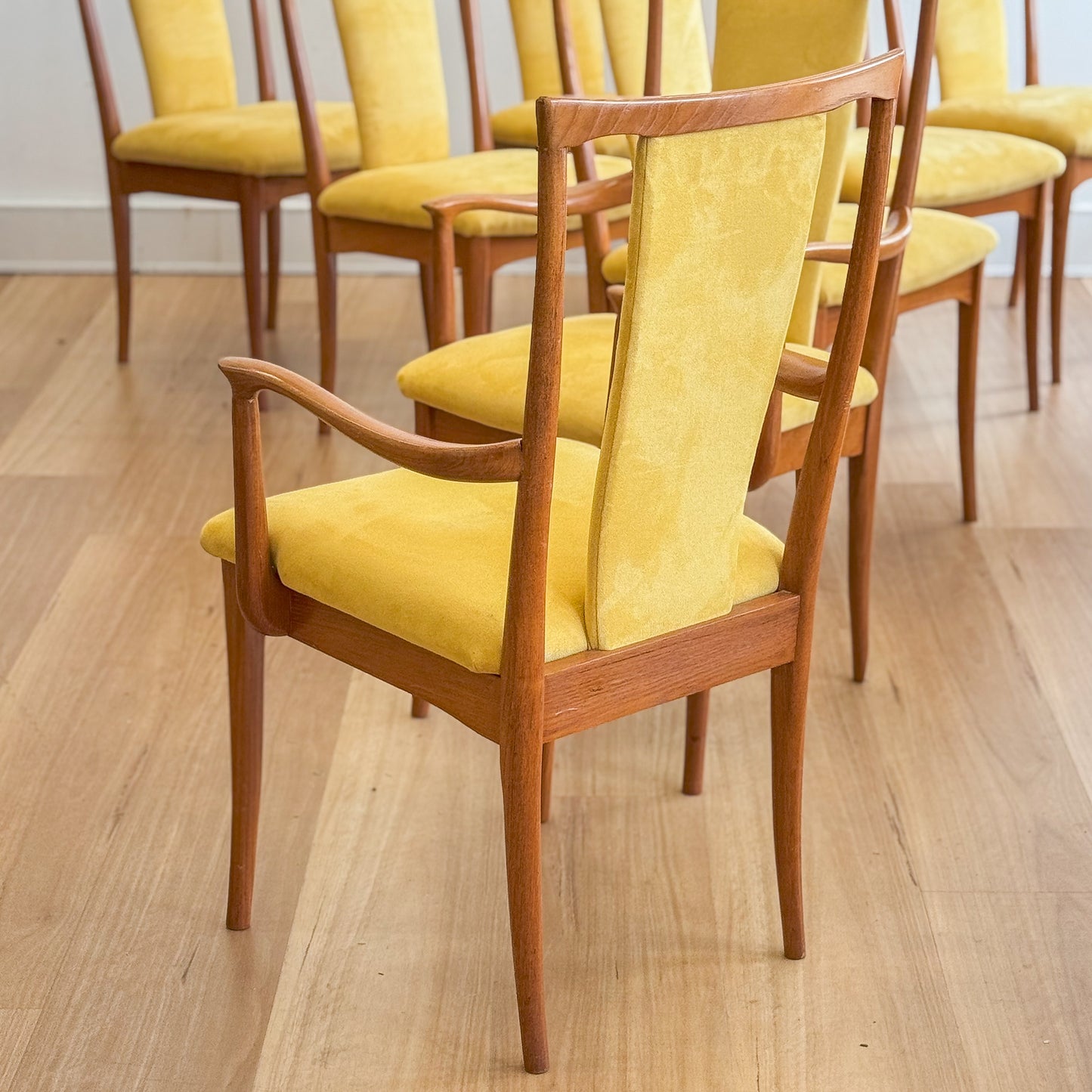 Set of 8 Parker Dining chairs including two carvers