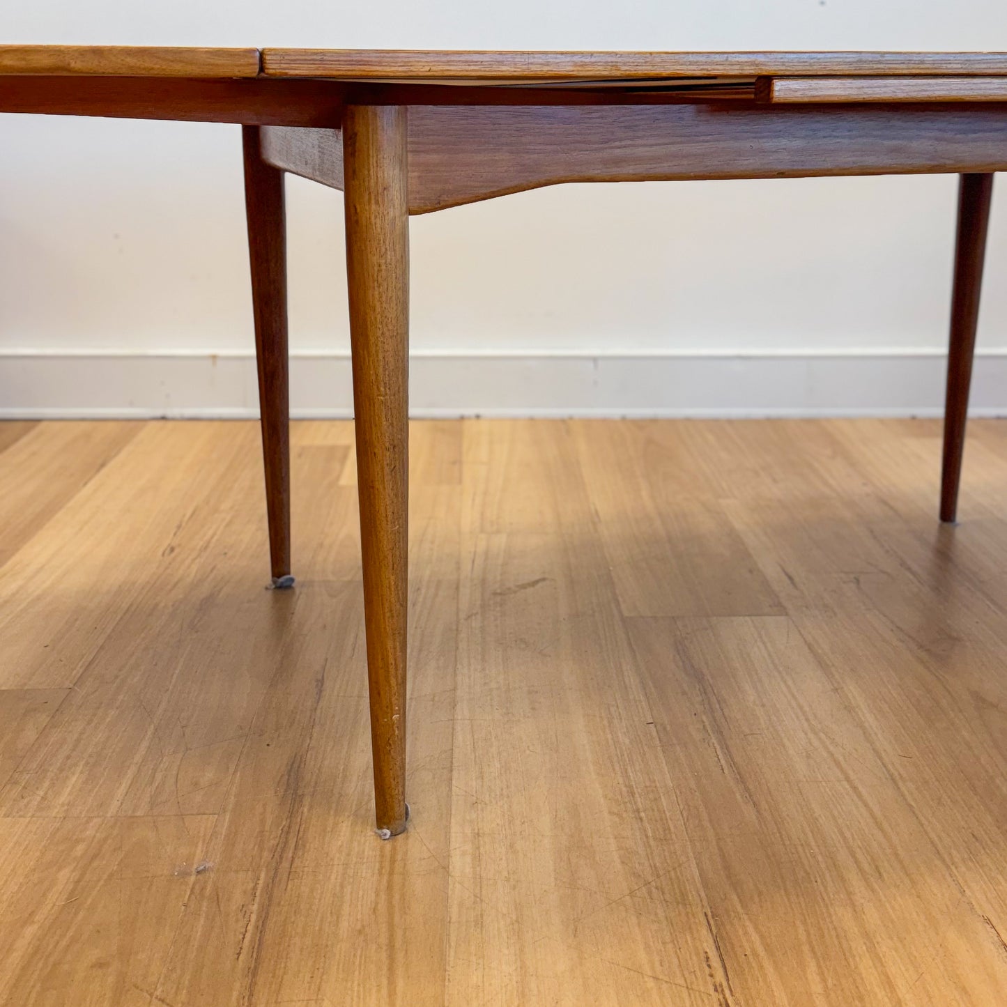 Mid century Extension two leaf dining table