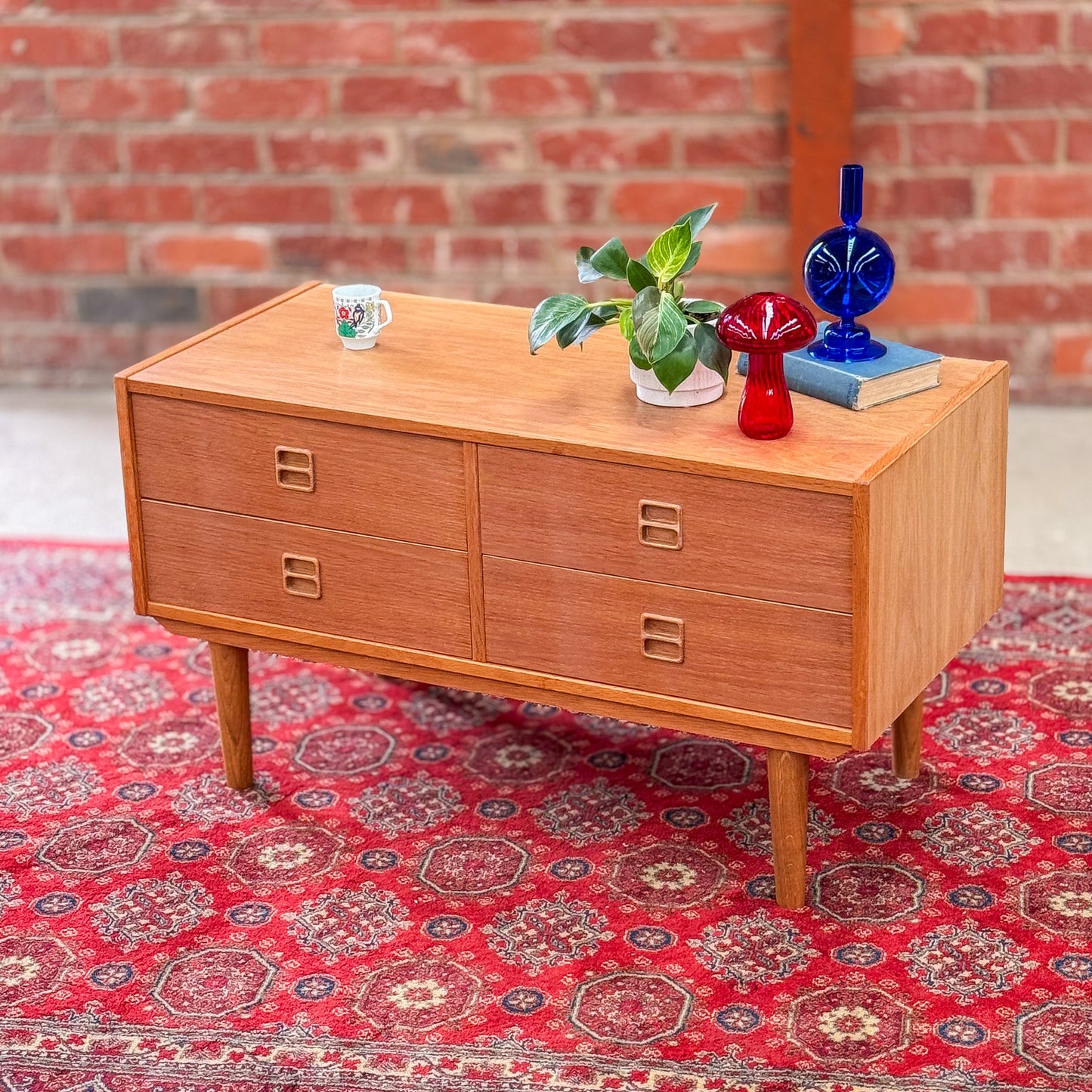 Danish oak cabinet/chest of drawers