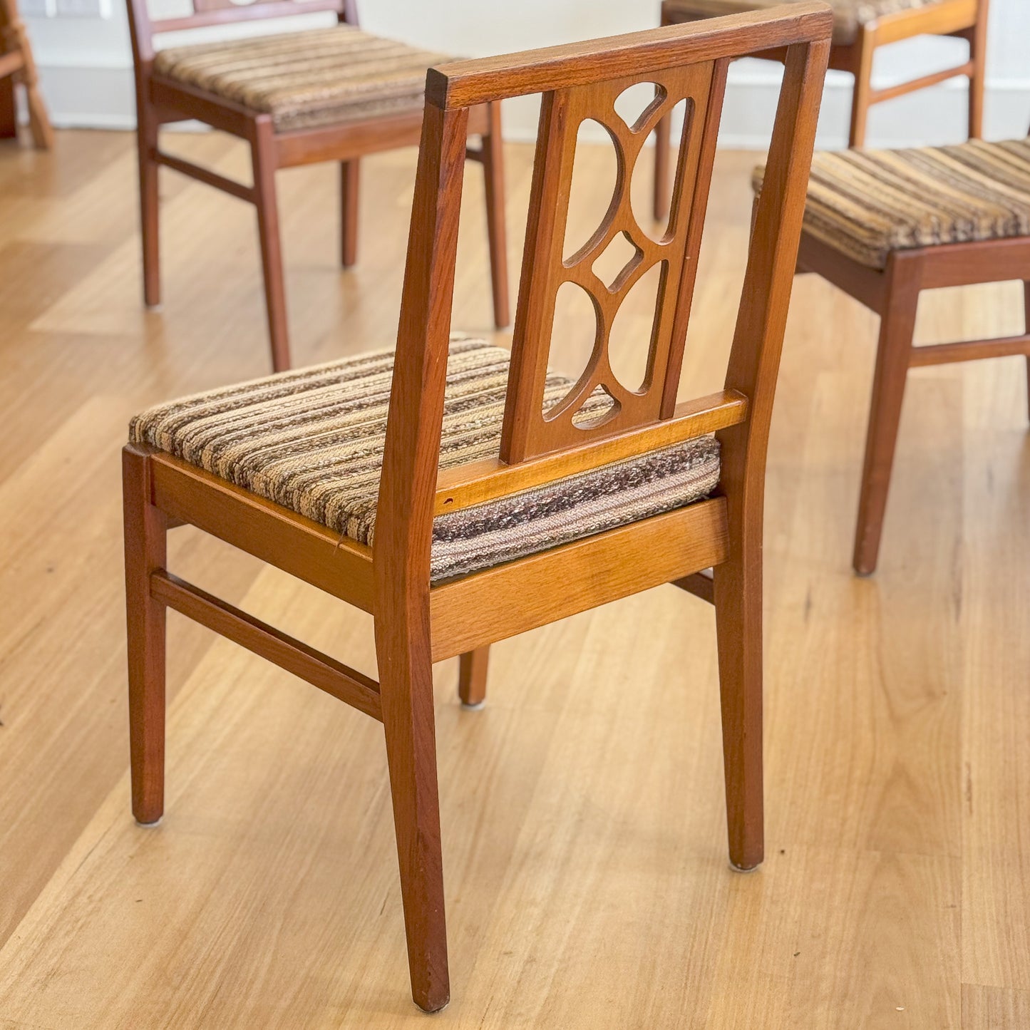 Set of four Avalon Furniture dining chairs