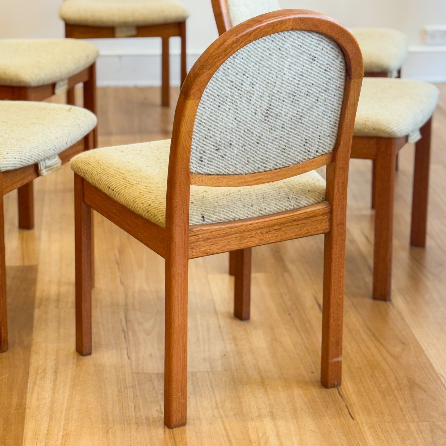 Set of six 1980s Parker solid oak dining chairs