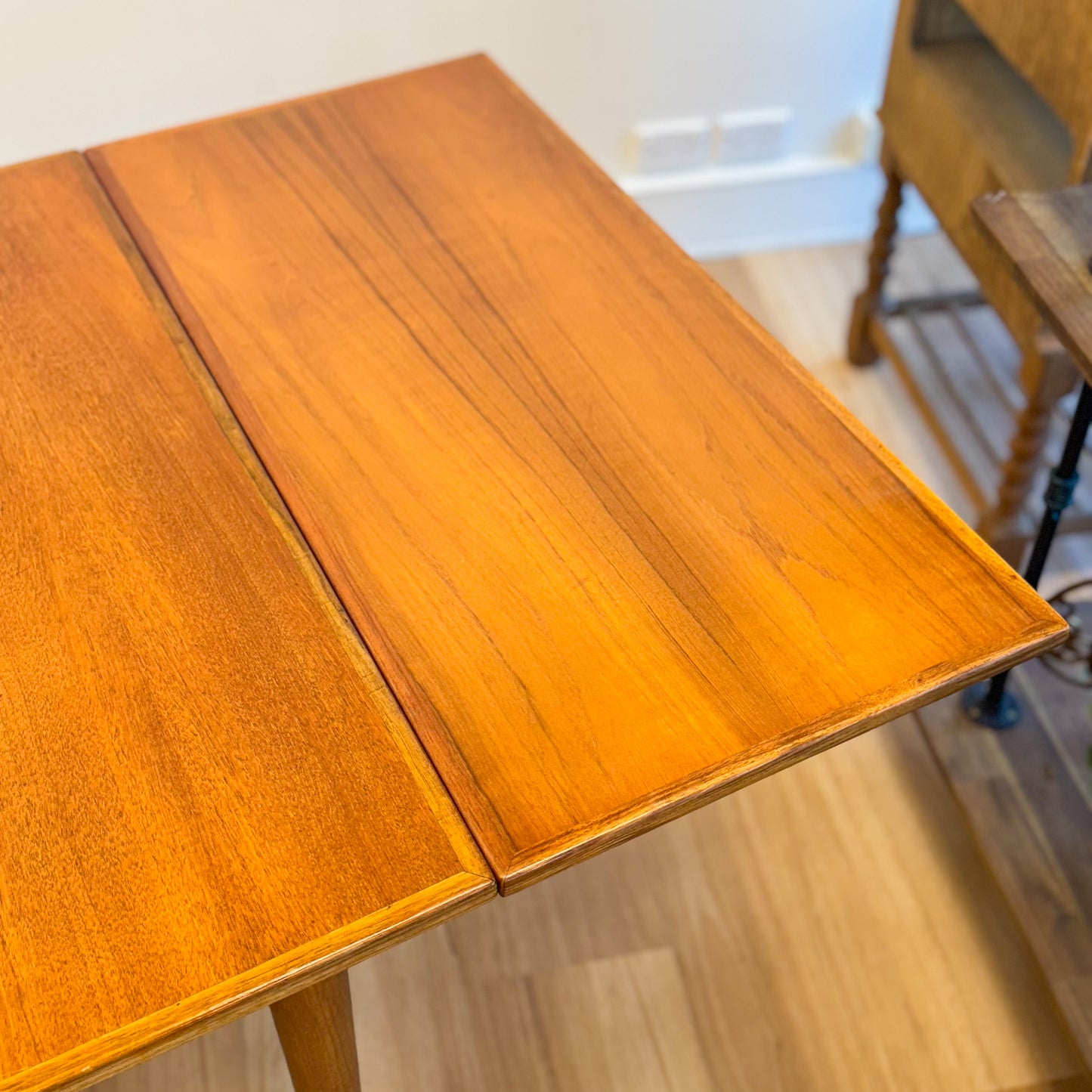 Mid century Extension two leaf dining table