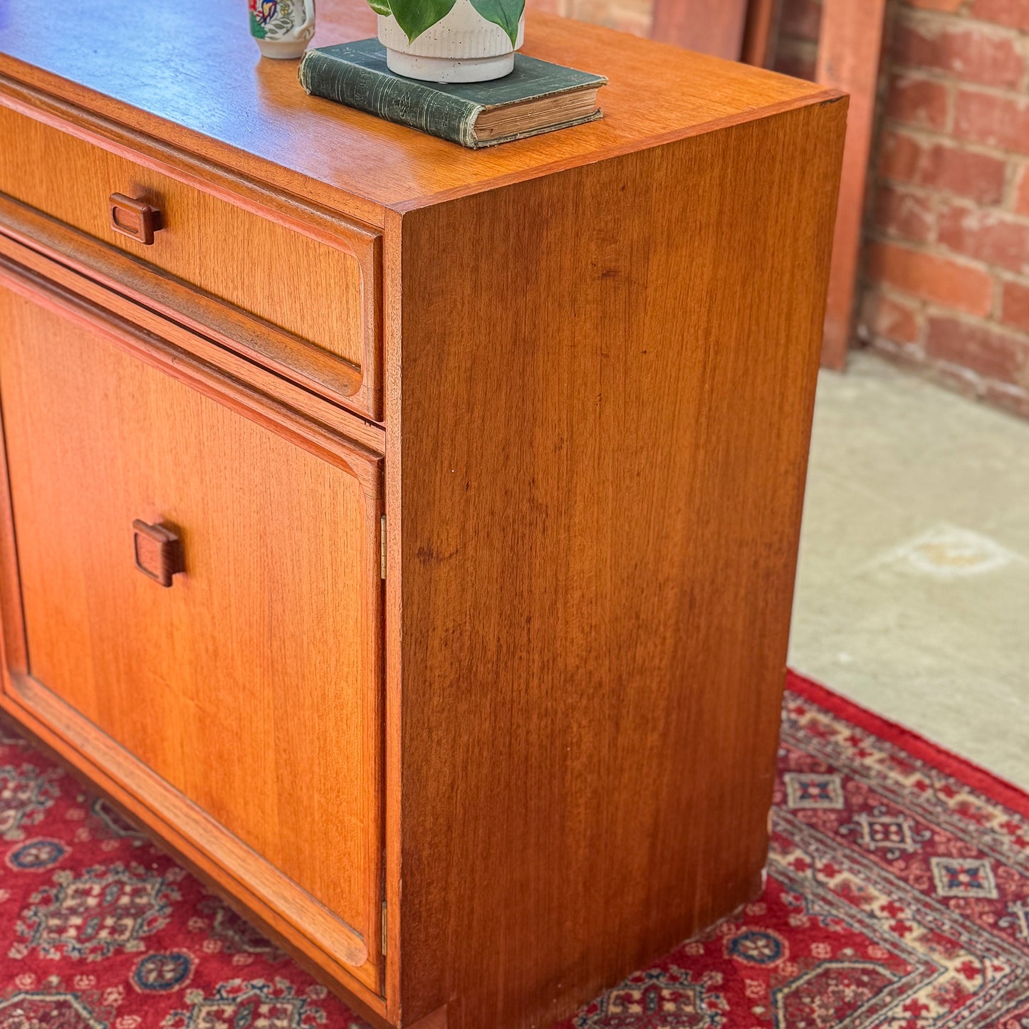 Circa 1970s Teak Veneered Sideboard by Parker Furniture