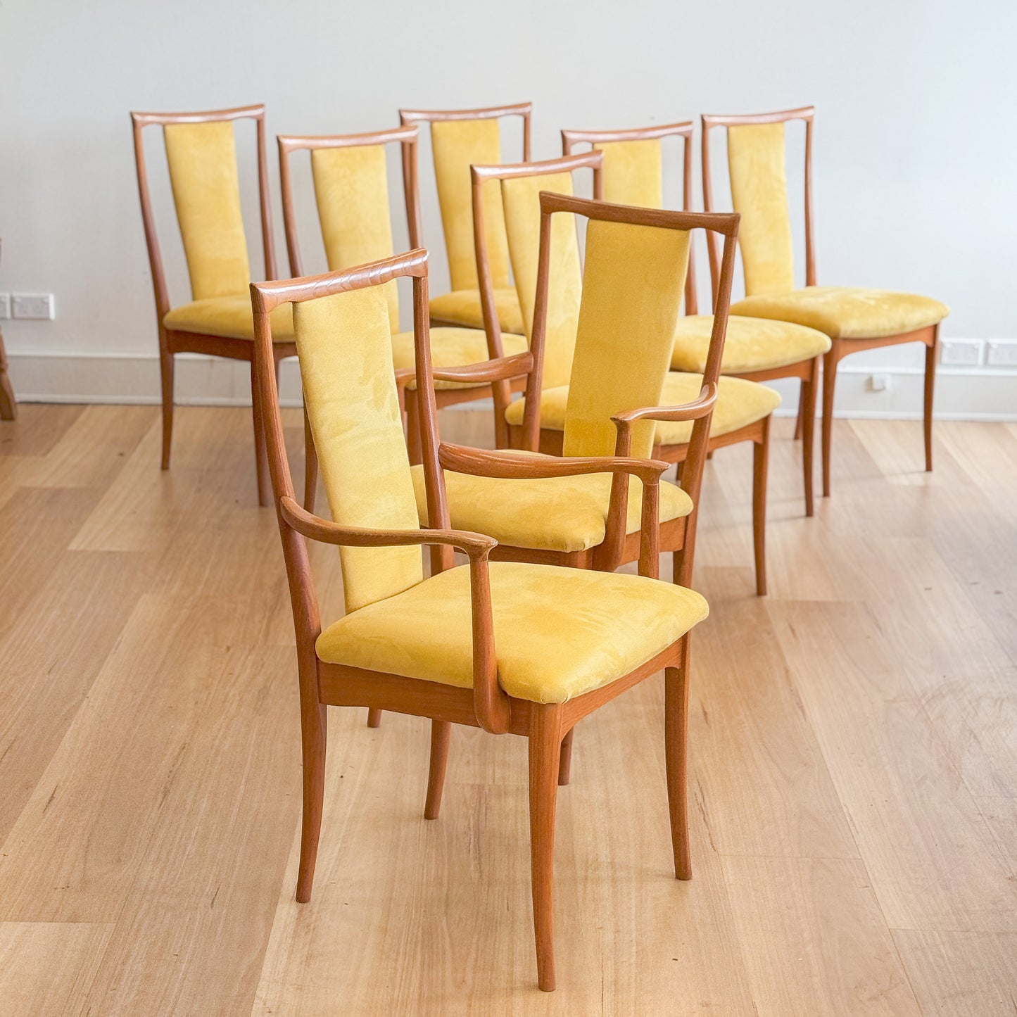 Set of 8 Parker Dining chairs including two carvers