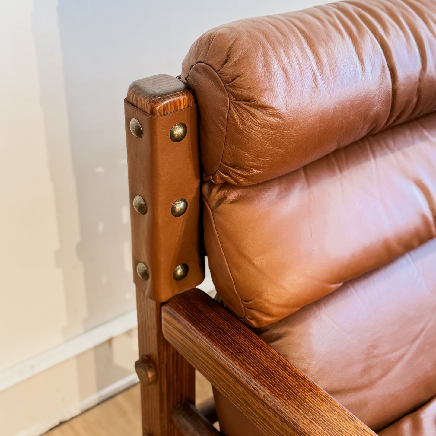 Norman Archibald 1970s ‘Nore’ vintage two seater leather sofa