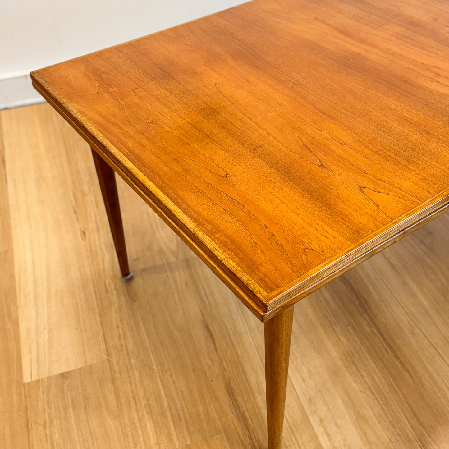 Mid century Extension two leaf dining table