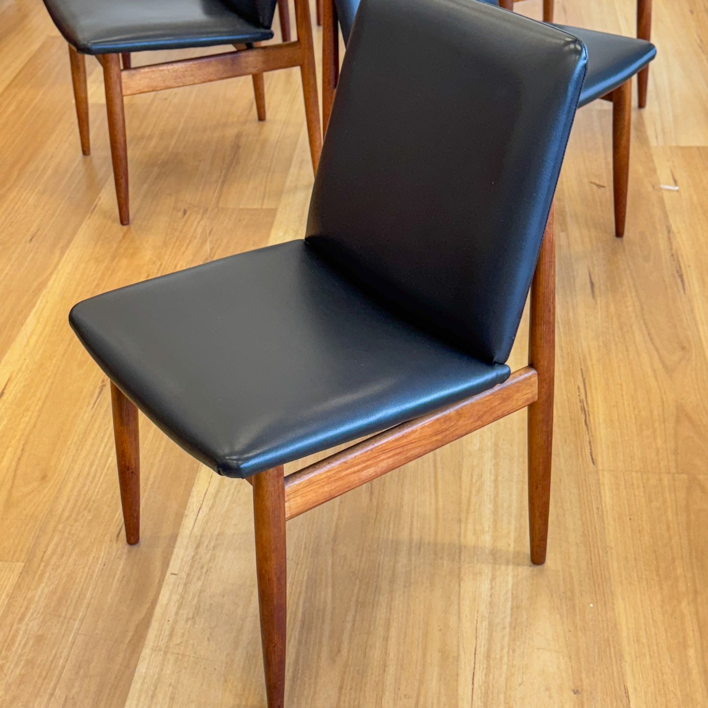 Set of 6 PARKER SLAPBACK 'BALLARAT CHAIRS'
