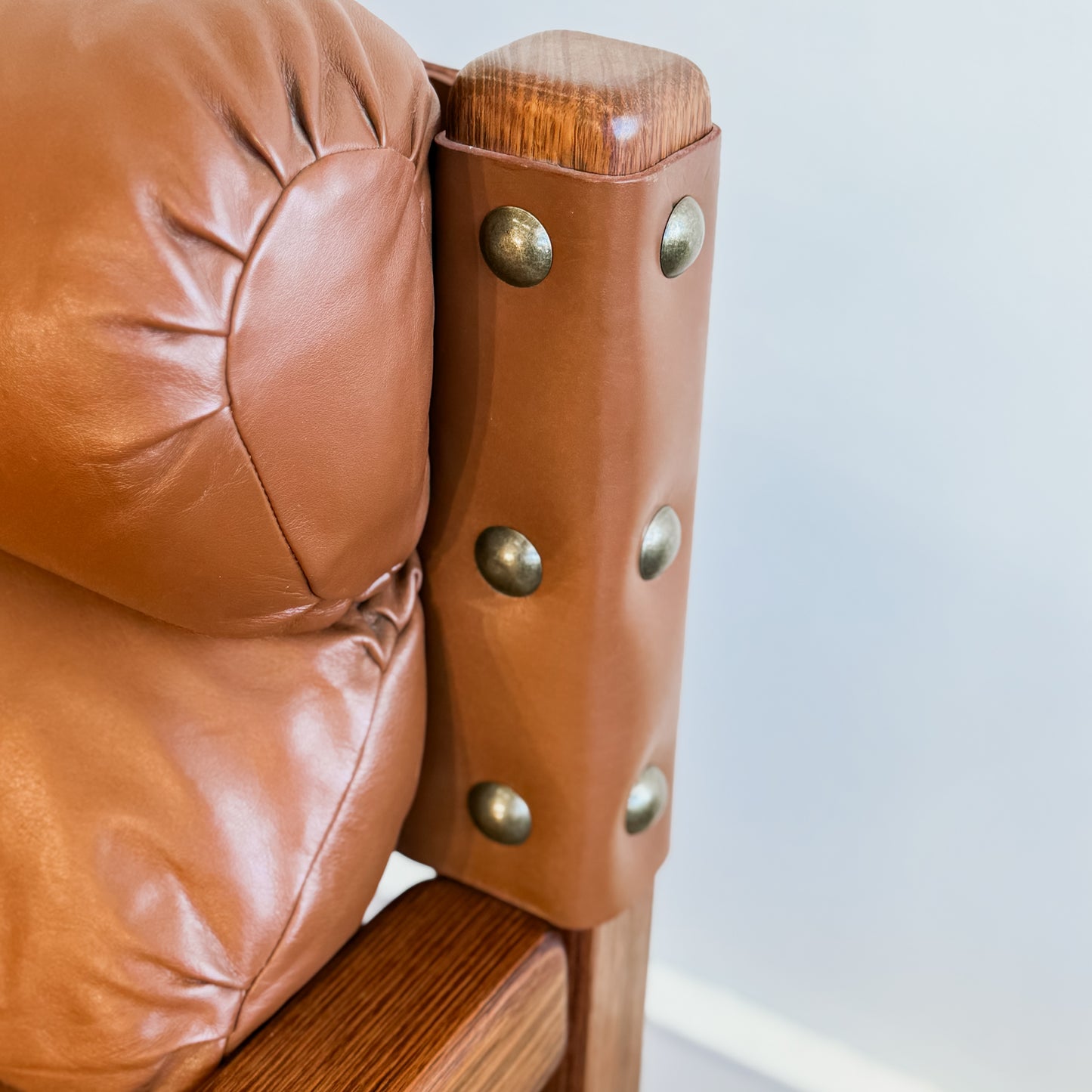 Norman Archibald 1970s ‘Nore’ vintage two seater leather sofa