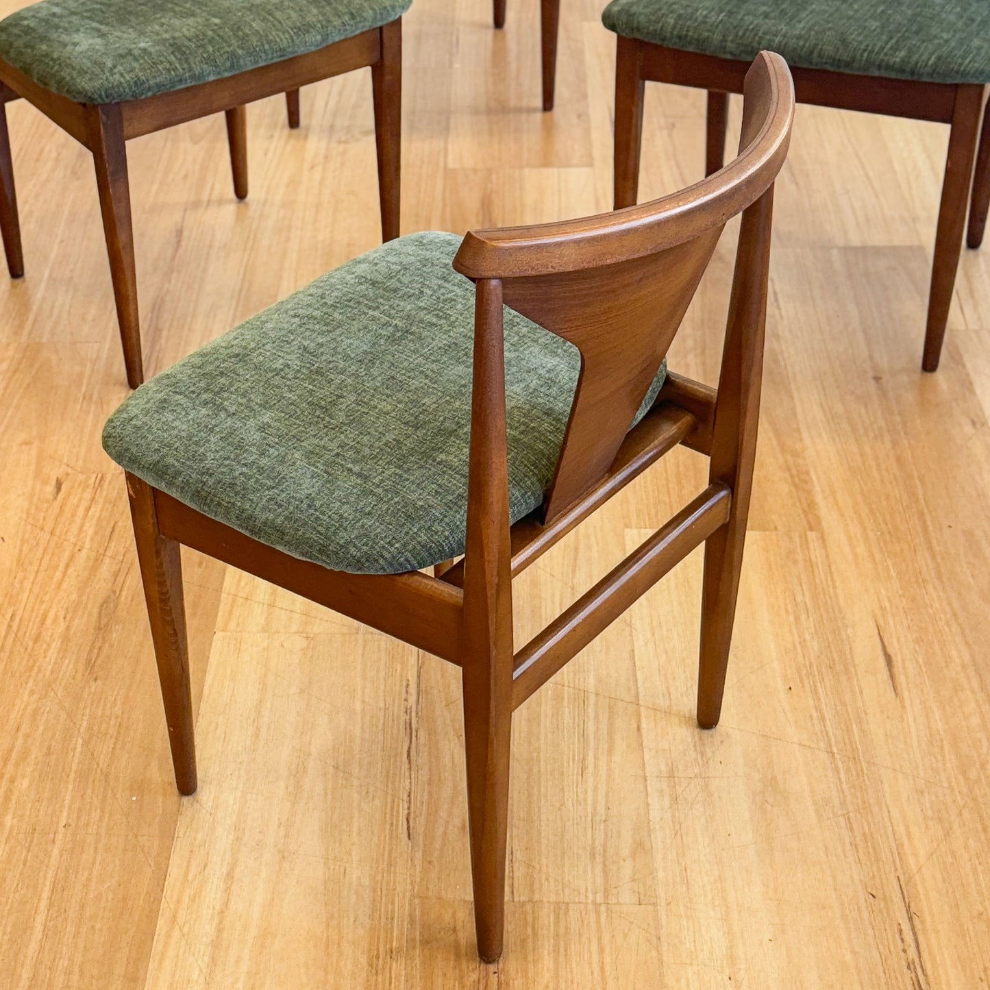 Set of four Elliot’s of Newsbury dining chairs