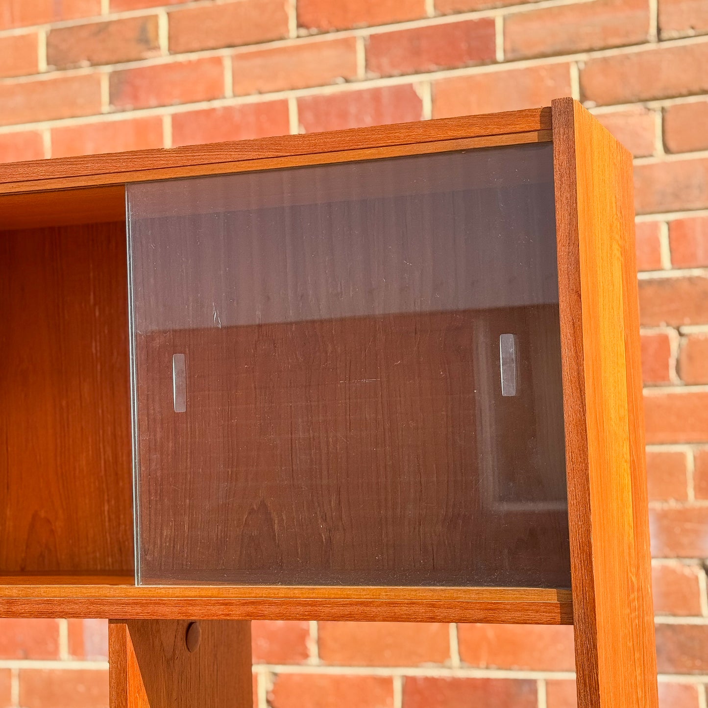 Macrob Furniture Room divider