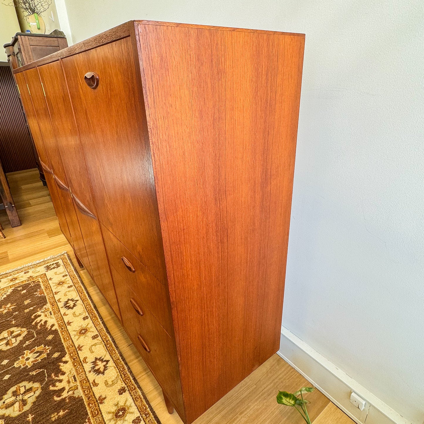 Circa 1960s Chiswell Wave Handle cabinet