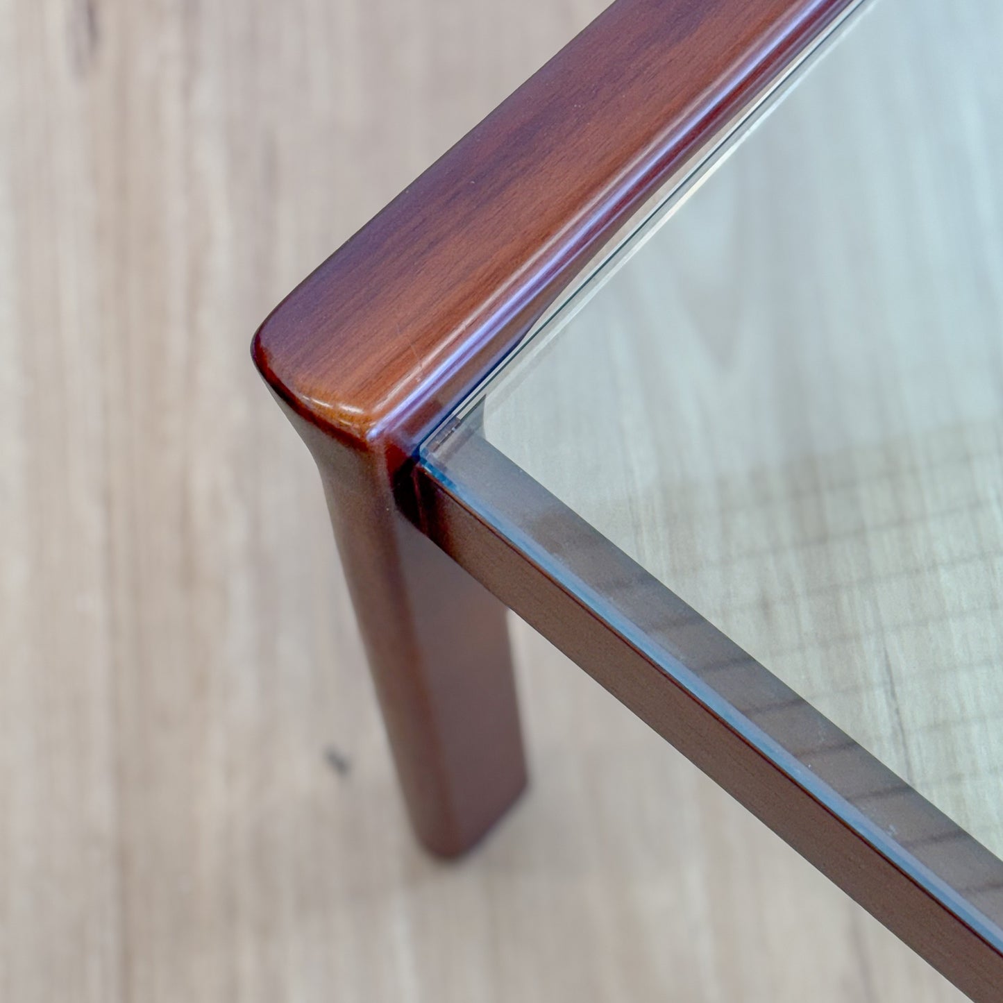 Tessa T21 Coffee table