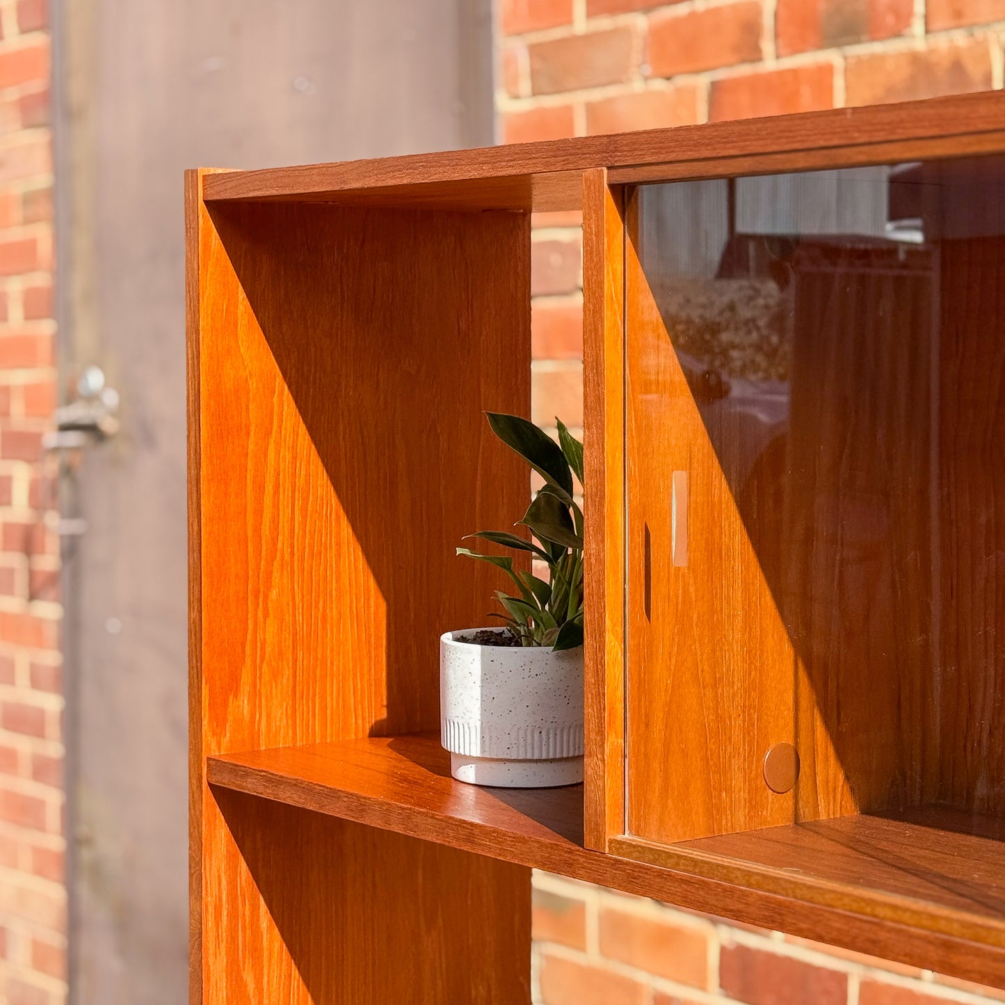 Macrob Furniture Room divider