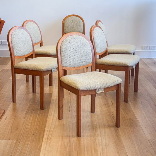 Set of six 1980s Parker solid oak dining chairs