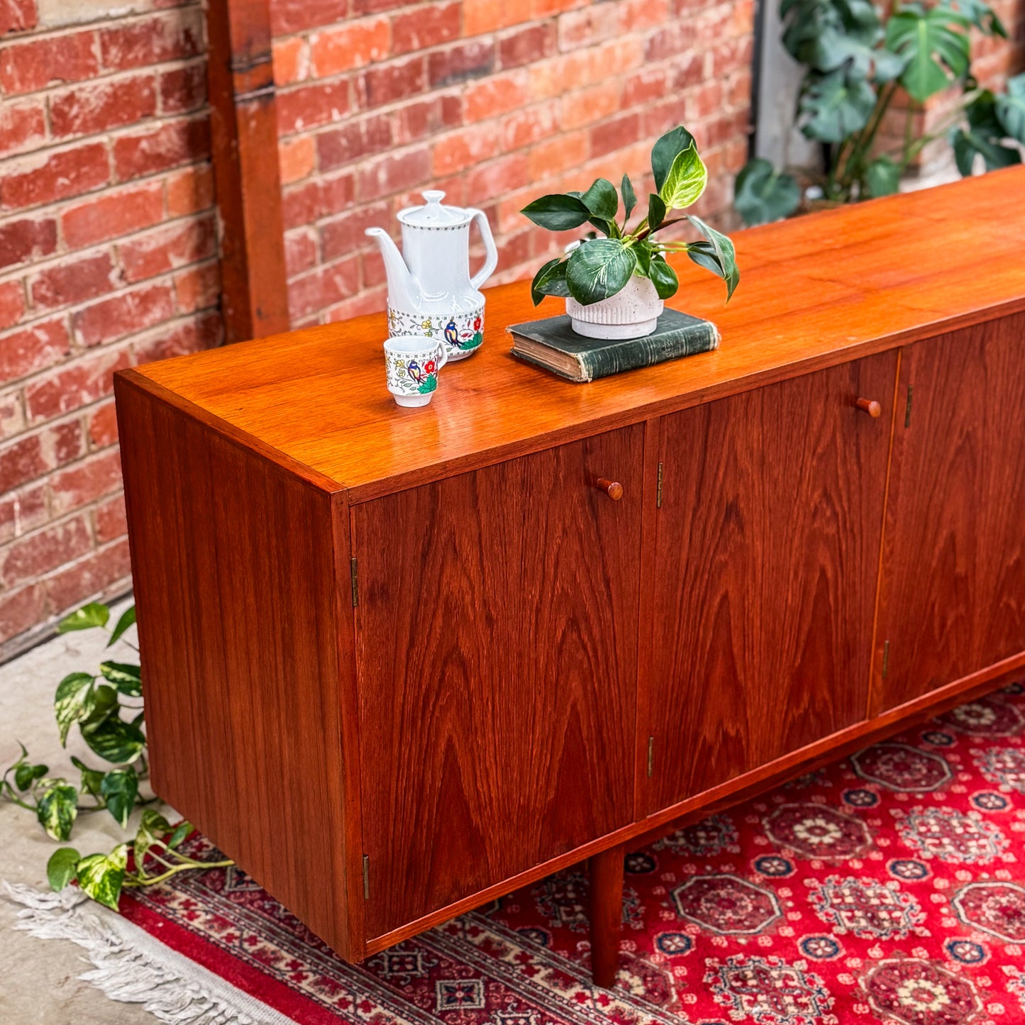 Extra long mid century 1960s rare Chiswell sideboard