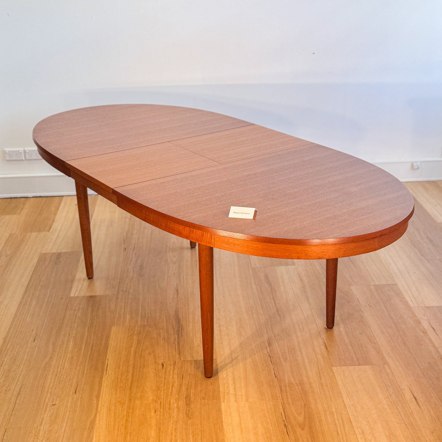 Chiswell 1972 vintage extension 6-8 seater dining table