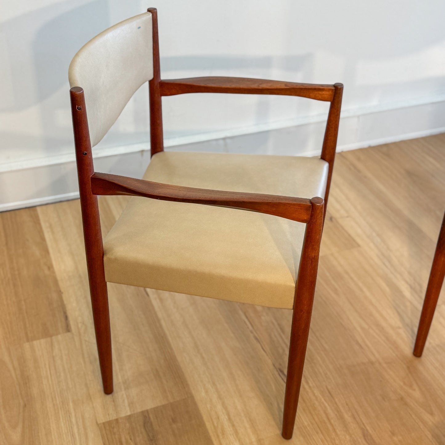 Set of six Parker Furniture dining chairs including two carvers