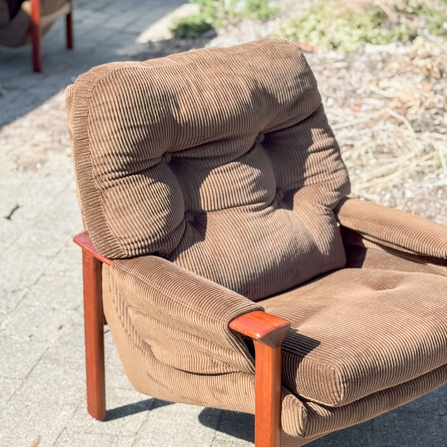 Tessa T21 original brown corduroy armchair