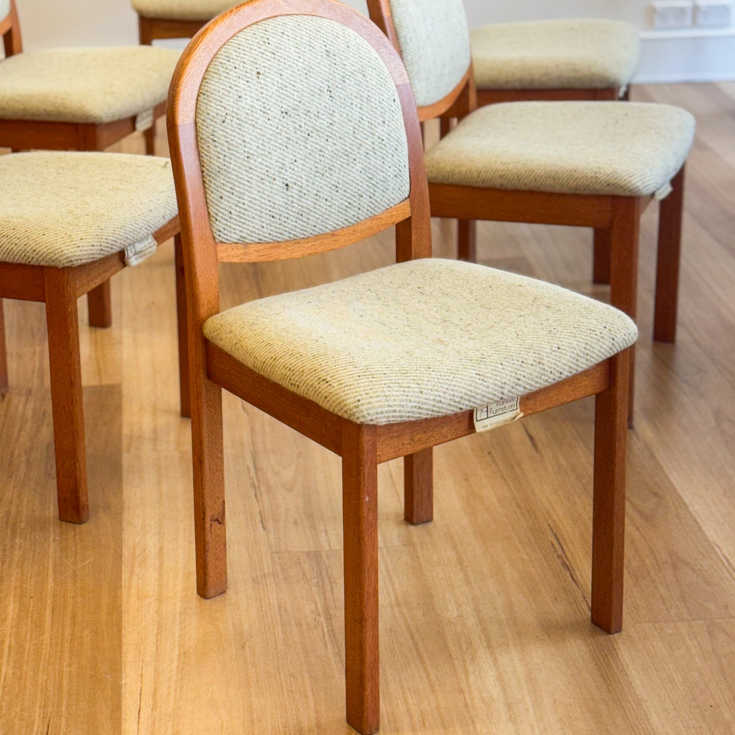 Set of six 1980s Parker solid oak dining chairs