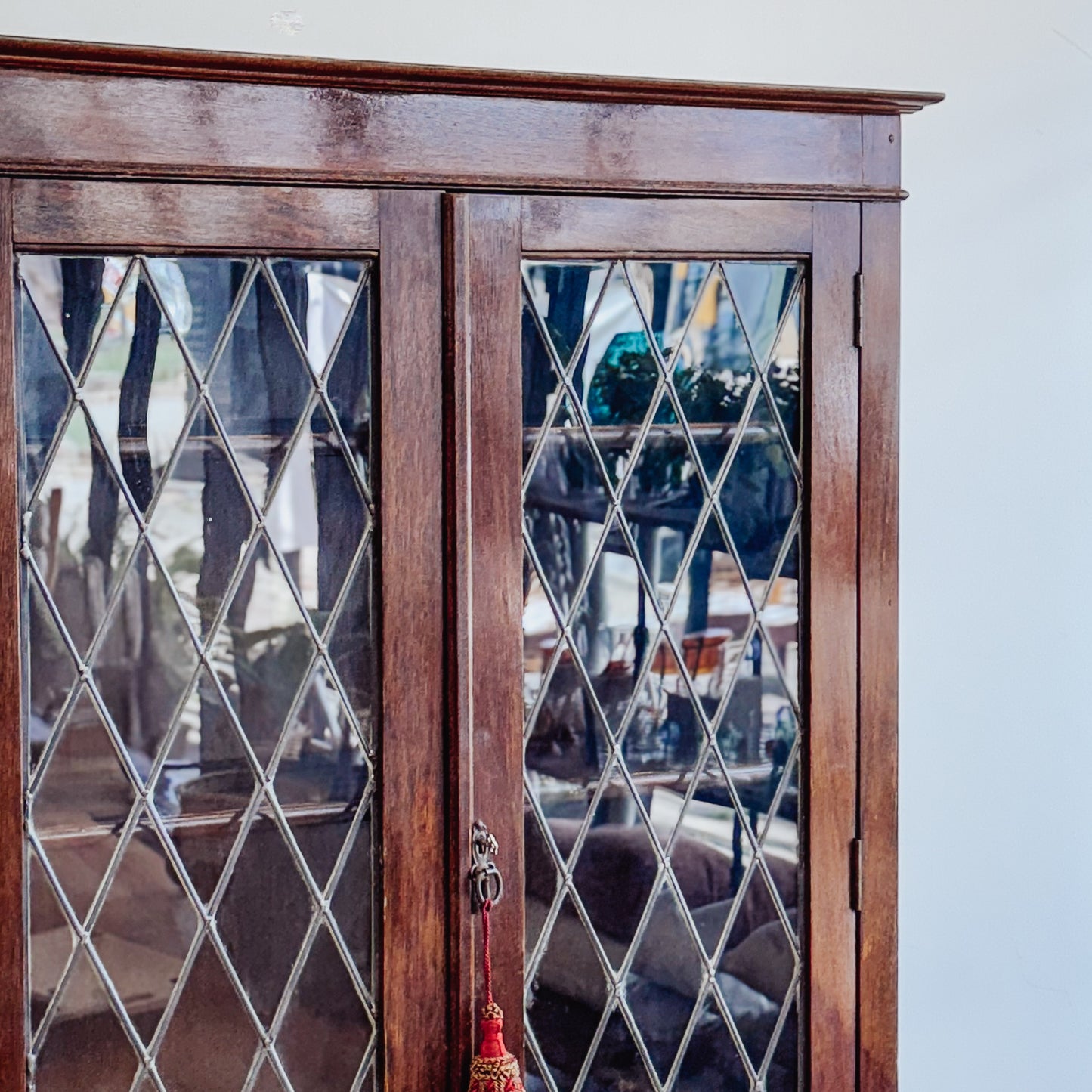 1930s oak & leadlight two-door bookcase