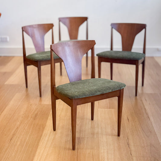 Set of four Elliot’s of Newsbury dining chairs
