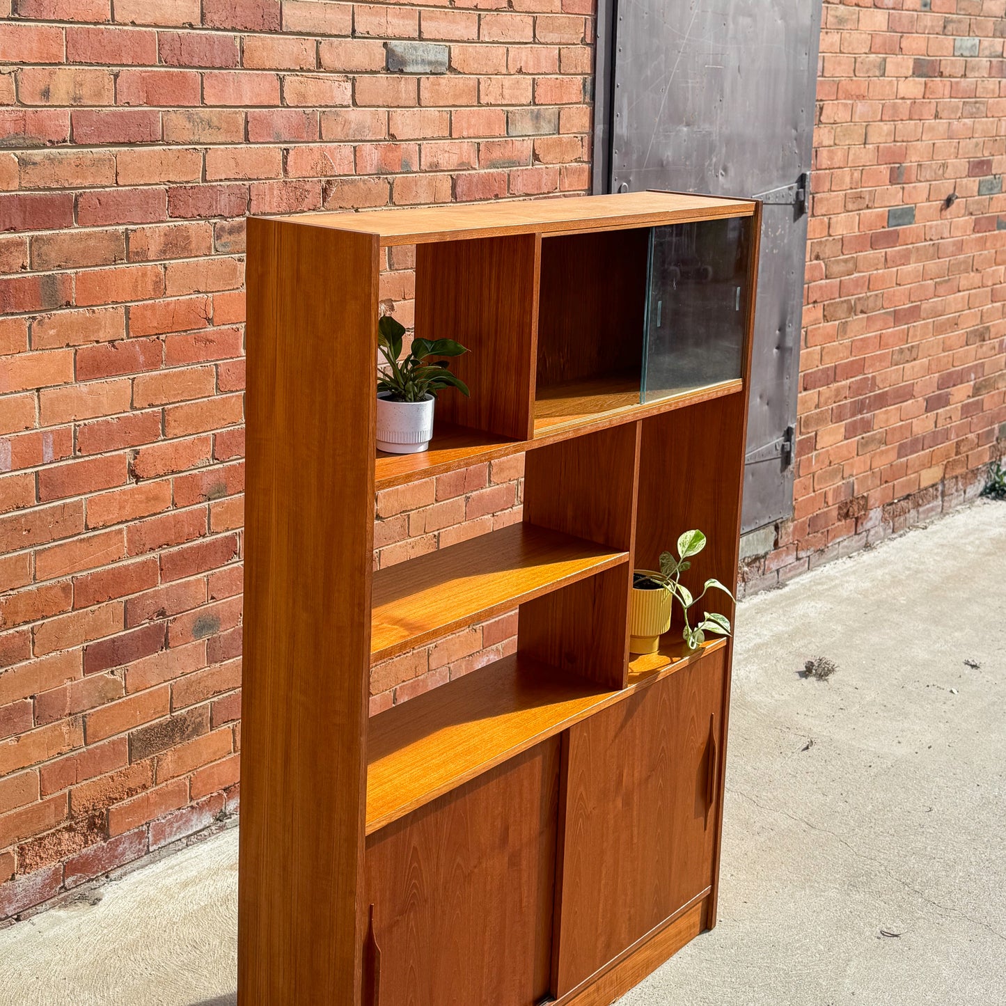 Macrob Furniture Room divider