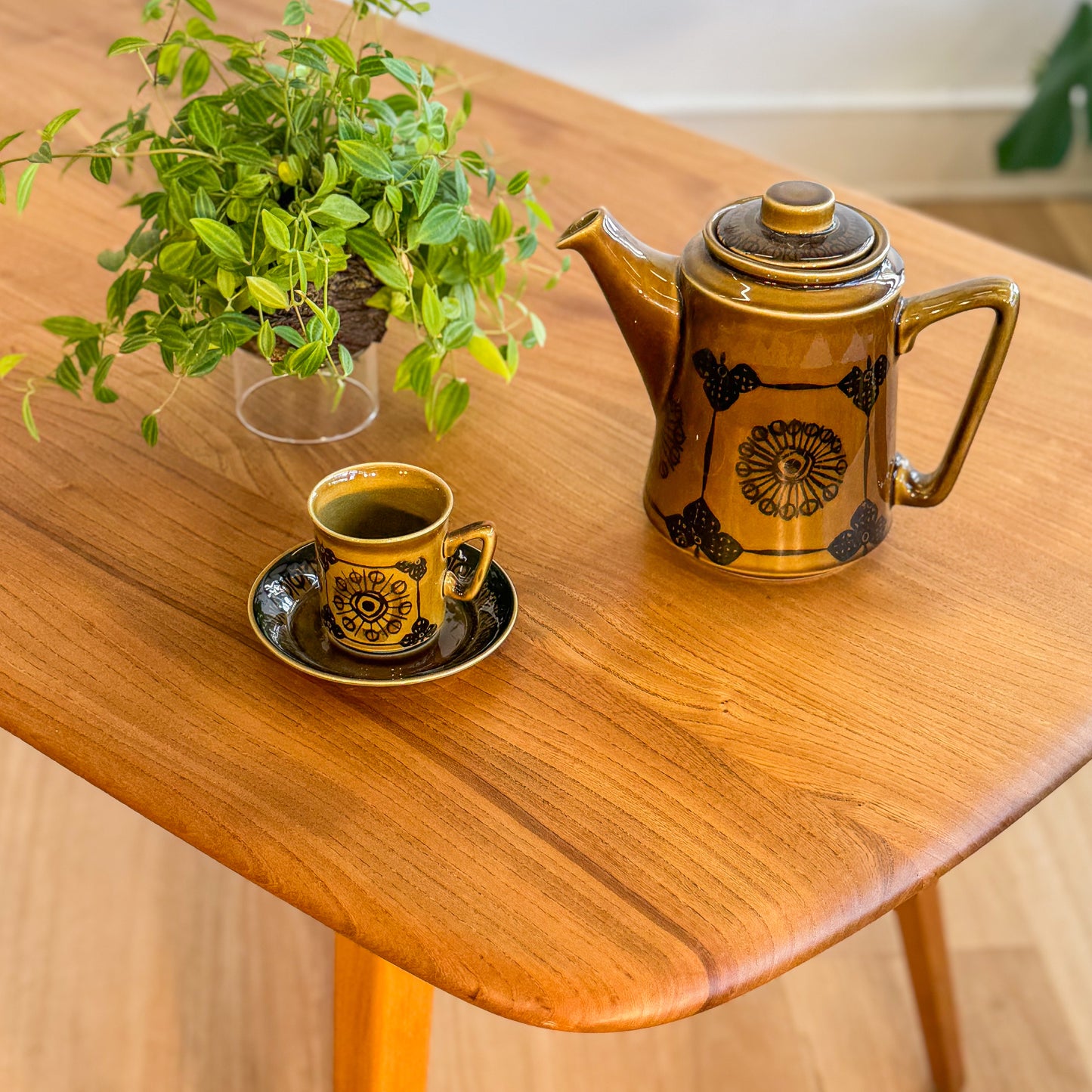 Circa 1960s Fully Restored English Elm Plank Top Dining Table by Ercol