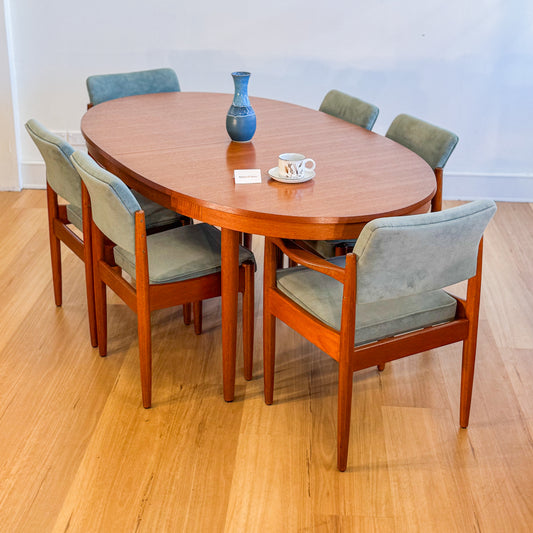 Set of 6 1970s vintage Chiswell teak dining chairs