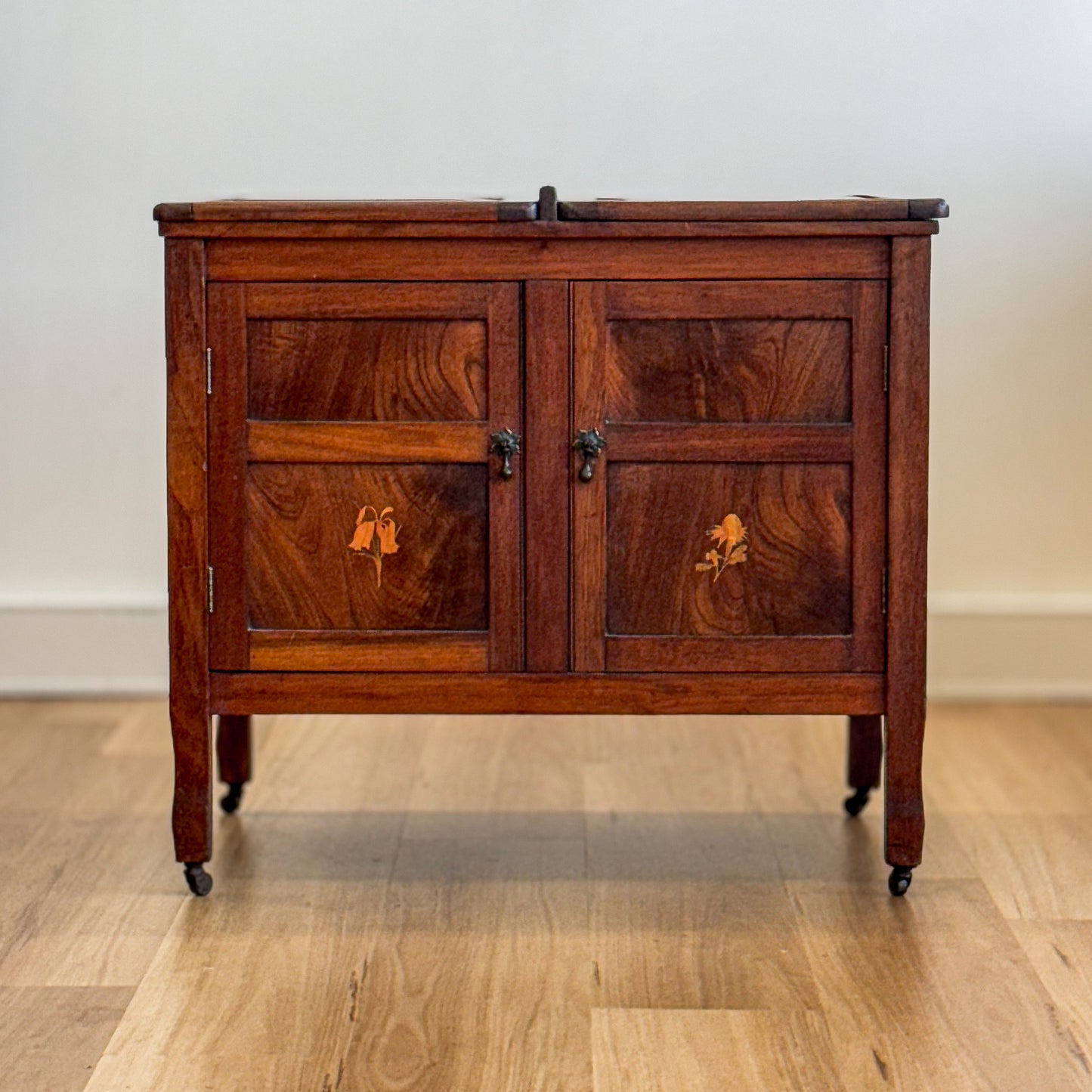 Vintage gramophone cabinet